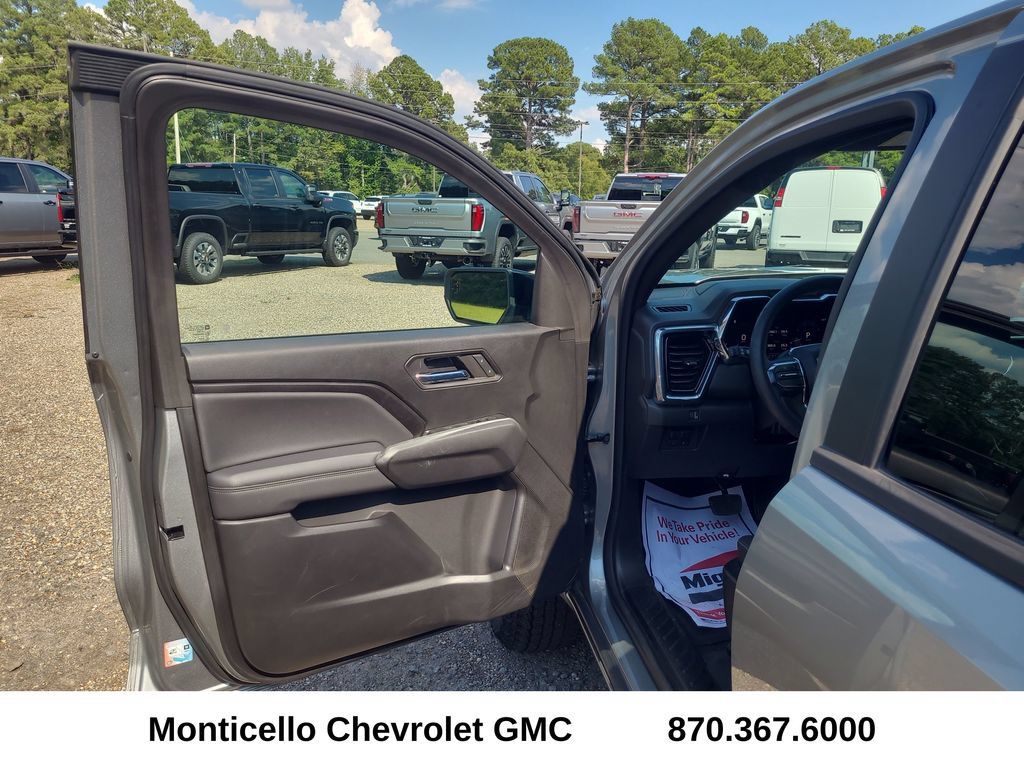 Used 2024 GMC Canyon Elevation w/ Trailering Package RWD image 14