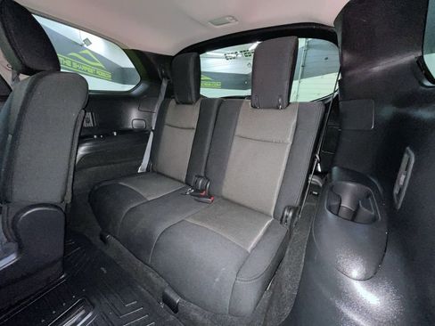 Used 2020 Nissan Pathfinder S image 27