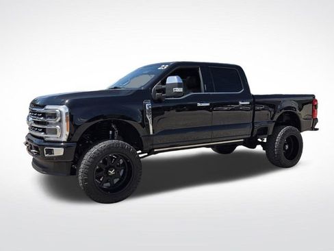 Used 2023 Ford F350 Platinum AWD/4WD image 5