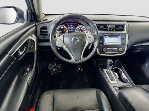 Used 2017 Nissan Altima 3.5 SL FWD image 17