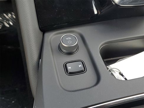 New 2026 Acura MDX FWD image 30