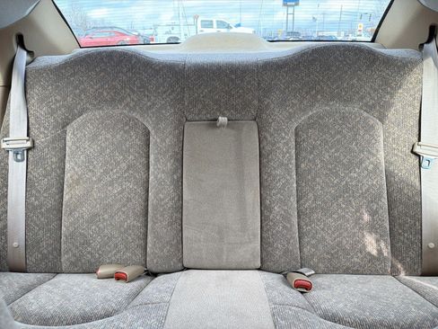 Used 2000 Chrysler Concorde LX image 10