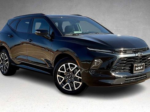 Used 2025 Chevrolet Blazer RS w/ Driver Confidence II Package image 21