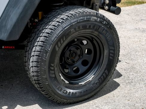 Used 2018 Jeep Wrangler Sport AWD/4WD image 51