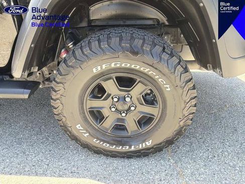 Used 2023 Jeep Gladiator Mojave w/ LED Lighting Group AWD/4WD image 8