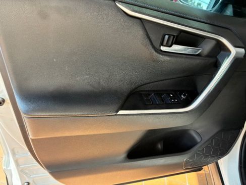 Used 2021 Toyota RAV4 XSE w/ XSE Grade Weather Package AWD/4WD image 16
