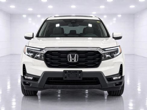 Used 2025 Honda Passport EX-L image 8