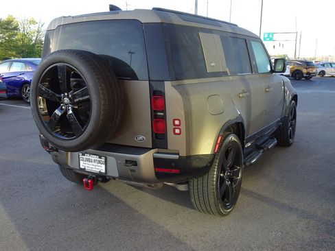 Used 2021 Land Rover Defender 110 X-Dynamic HSE image 5