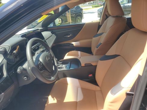 Certified 2024 Lexus ES 350 w/ Premium Package FWD image 14