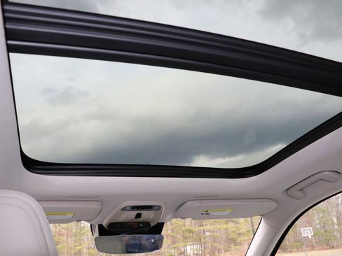 Used 2019 Volvo XC90 T6 Momentum w/ Advanced Package image 38