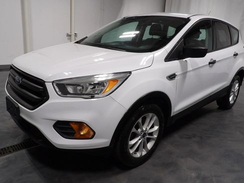 Used 2017 Ford Escape S image 3