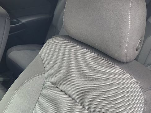 Used 2023 Chevrolet Traverse LT FWD image 20