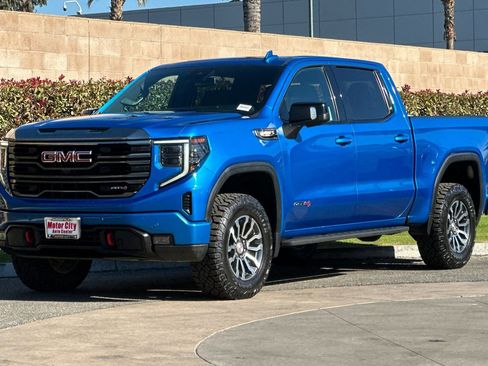 Used 2023 GMC Sierra 1500 AT4 w/ AT4 Premium Package image 8