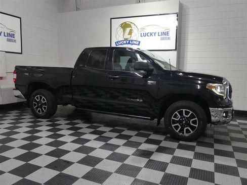 Used 2018 Toyota Tundra SR5 w/ TRD Off Road Package AWD/4WD image 6
