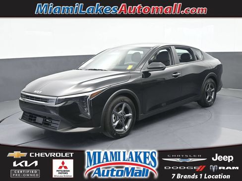 Used 2026 Kia K4 FWD image 1