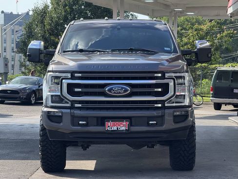 Used 2022 Ford F250 Platinum AWD/4WD image 6