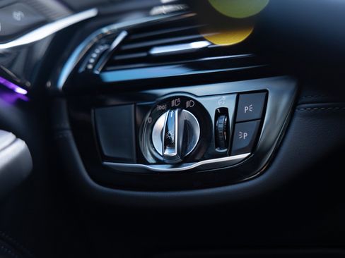 Used 2019 BMW M5 w/ Executive Package image 57