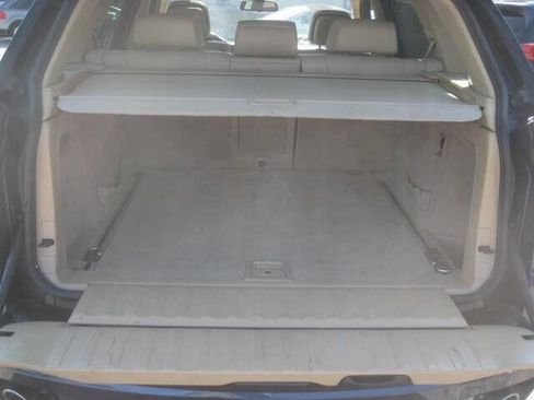 Used 2011 BMW X5 xDrive35d image 11