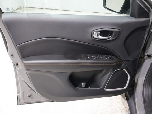 Used 2020 Jeep Compass Limited w/ Rear Convenience Group AWD/4WD image 12
