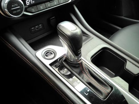 Used 2023 Nissan Sentra SR w/ SR Premium Package FWD image 45
