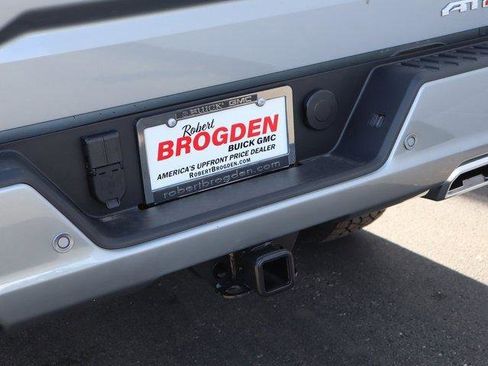 New 2026 GMC Sierra 1500 AT4 w/ AT4 Premium Package image 8