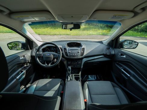 Used 2018 Ford Escape SE FWD image 12