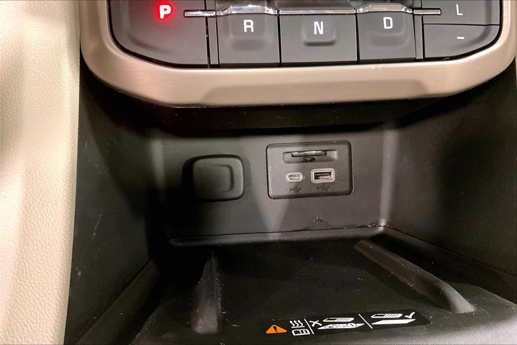 Used 2023 GMC Acadia Denali AWD/4WD image 17