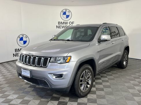 Used 2019 Jeep Grand Cherokee Limited AWD/4WD image 3