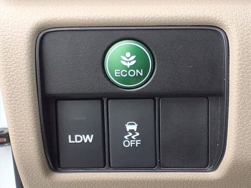 Used 2015 Honda Accord Touring image 15