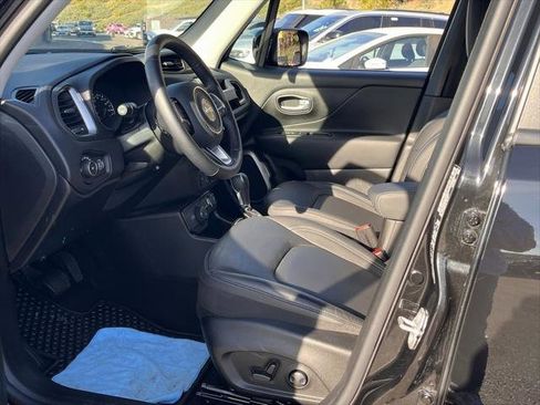 Certified 2023 Jeep Renegade Limited AWD/4WD image 14