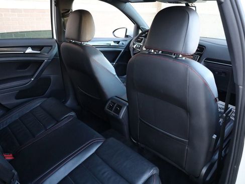 Used 2015 Volkswagen GTI SE w/ Lighting Package (SEL) image 21