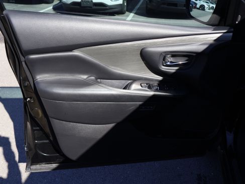 Used 2015 Nissan Murano Platinum w/ Platinum Technology Package image 22