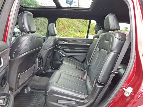 Used 2022 Jeep Grand Cherokee L Overland image 12