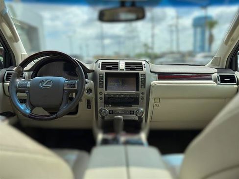 Used 2019 Lexus GX 460 Premium w/ Premium Package AWD/4WD image 14