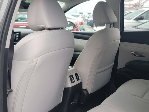 Used 2025 Hyundai Tucson SEL AWD/4WD image 17