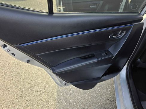 Used 2017 Toyota Corolla XSE image 18