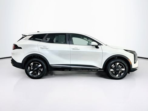 Used 2026 Kia Sportage LX AWD/4WD image 10