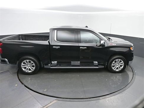 Used 2025 Chevrolet Silverado 1500 LTZ w/ LTZ Premium Package image 43