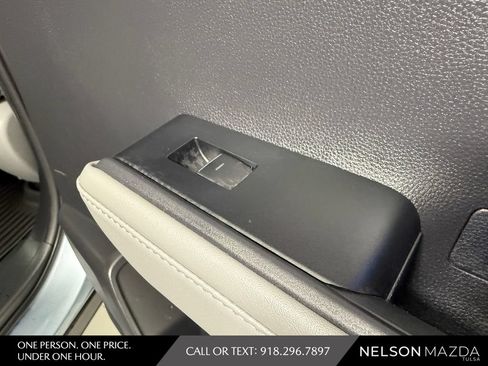 Used 2021 Toyota Highlander Platinum AWD/4WD image 43