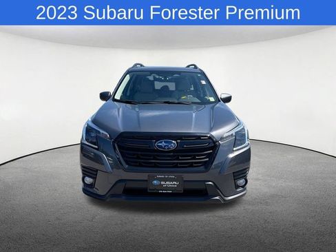 Used 2023 Subaru Forester Premium AWD/4WD image 16