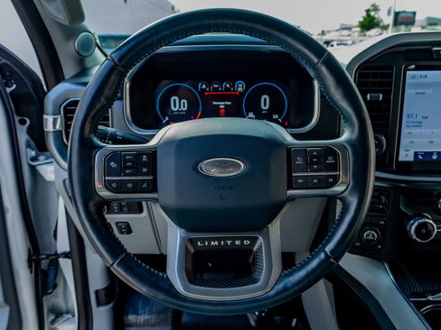 Used 2023 Ford F150 Limited image 19