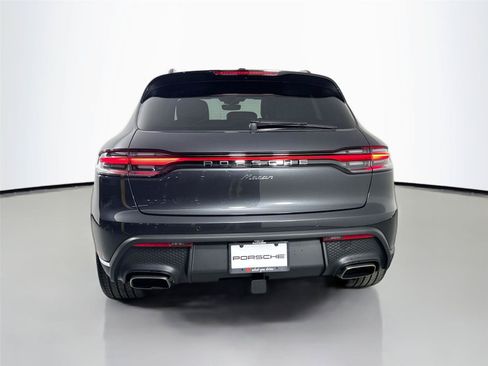 Certified 2026 Porsche Macan AWD/4WD image 6