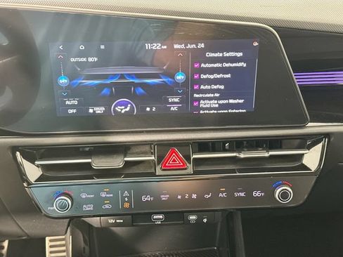 Used 2023 Kia Niro EX Touring FWD image 15