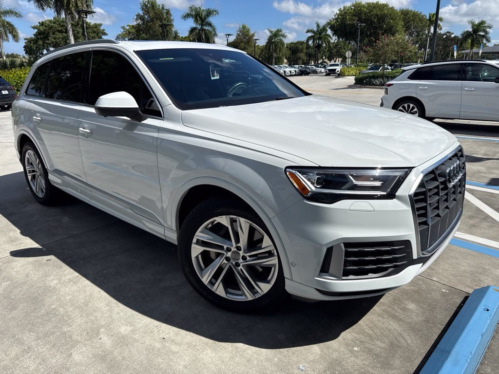 Used 2021 Audi Q7 2.0T Premium Plus AWD/4WD image 3