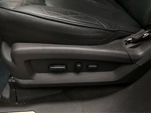 Used 2014 Lincoln MKX AWD w/ Equipment Group 101A image 24