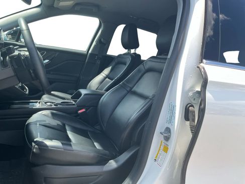 Used 2022 Lincoln Corsair FWD image 9