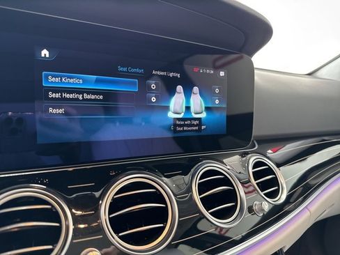 Used 2022 Mercedes-Benz E 350 4MATIC Sedan w/ AMG Line Exterior image 32