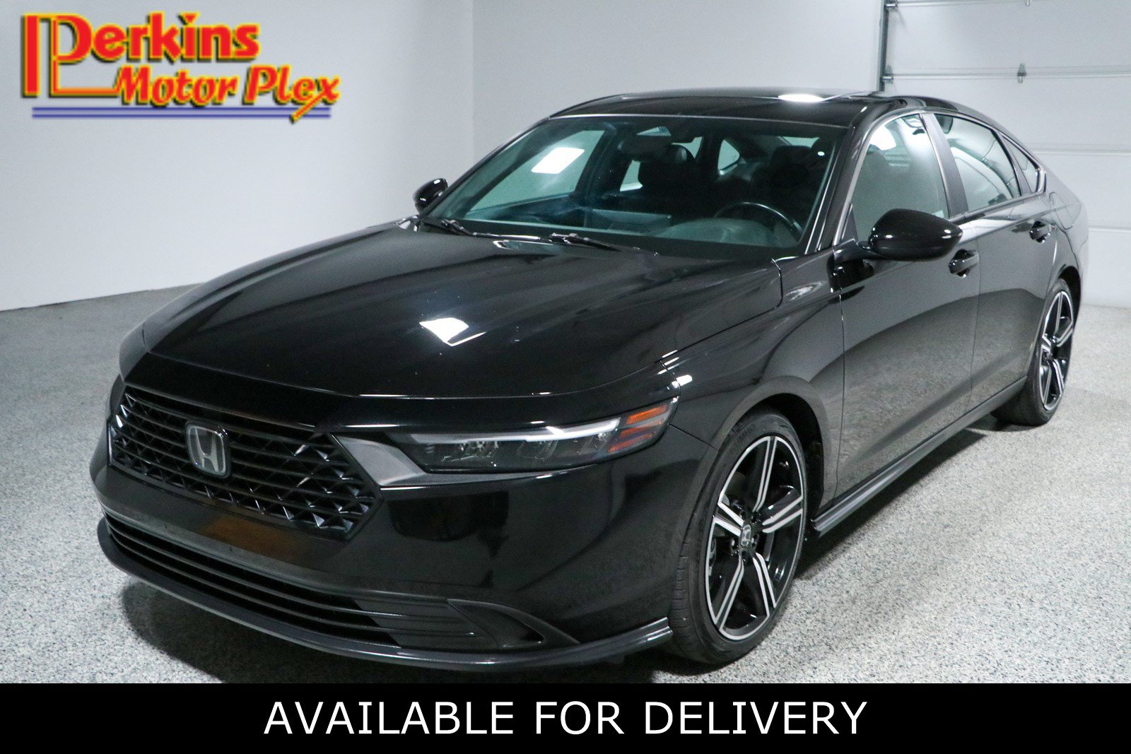 Used 2024 Honda Accord Sport image 1