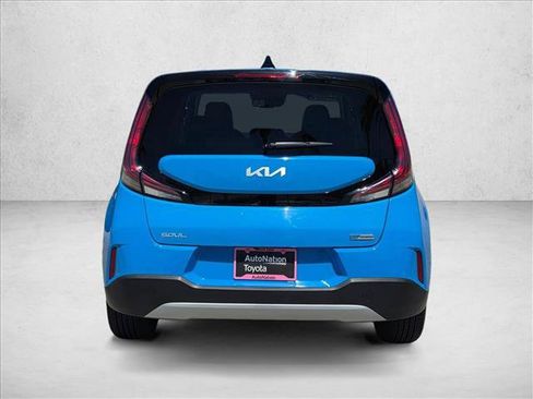 Used 2025 Kia Soul EX FWD image 7