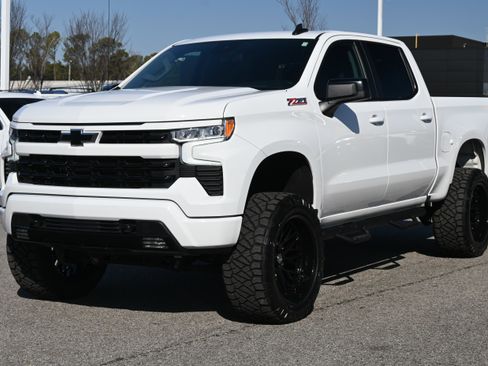 Used 2023 Chevrolet Silverado 1500 RST w/ Convenience Package II image 6